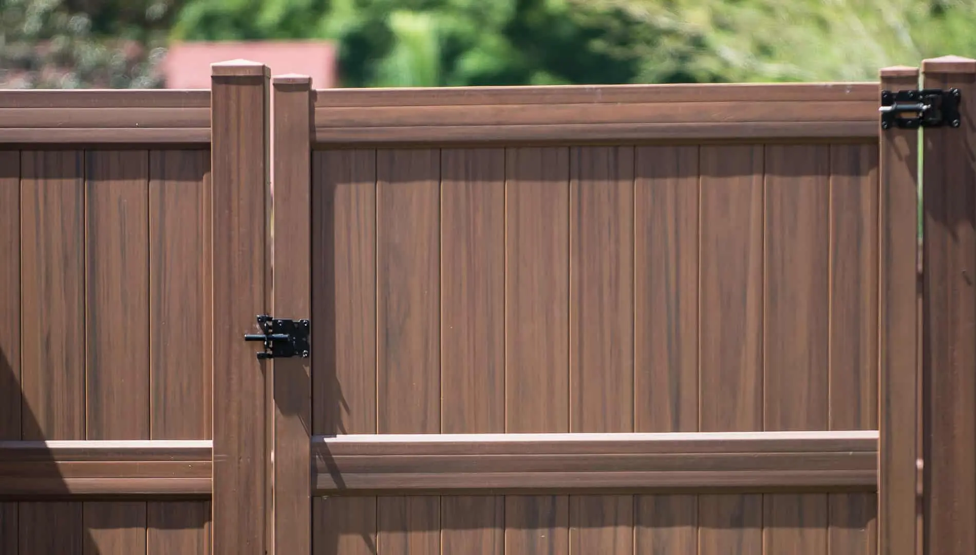 Heartwood Vinyl Fence Arkansas