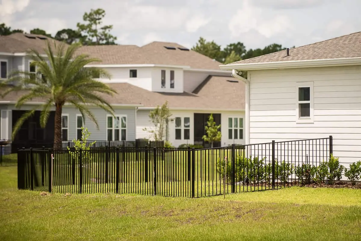 Tampa Fence Company white vinyl fence