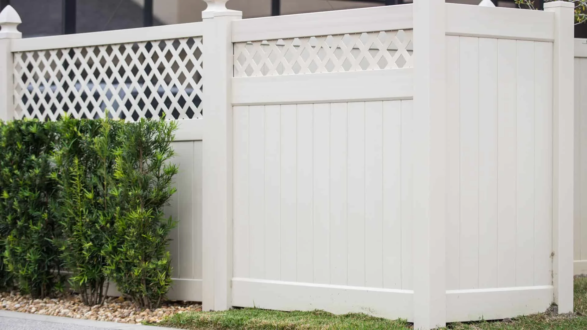 The Greenville Vinyl Fencing Company You Can Trust