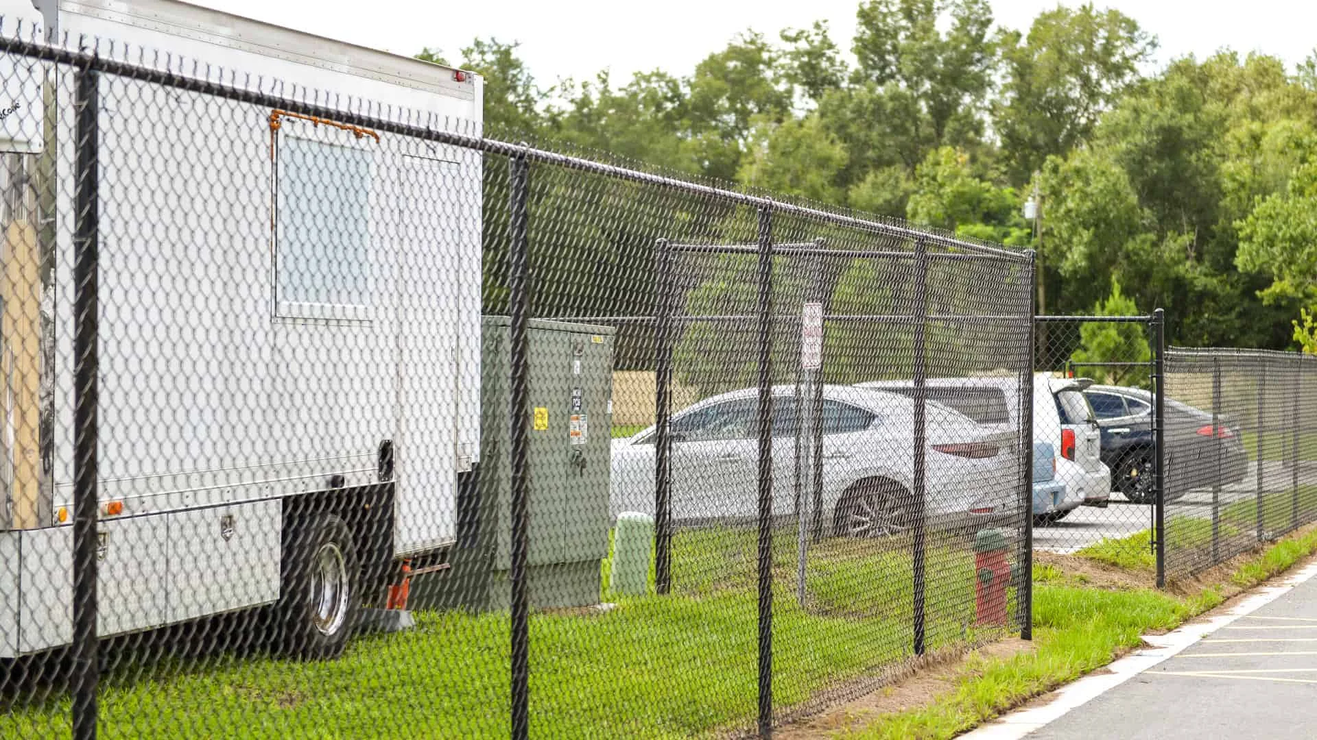 Commercial Fence Contractors Near Me Serving Orange County