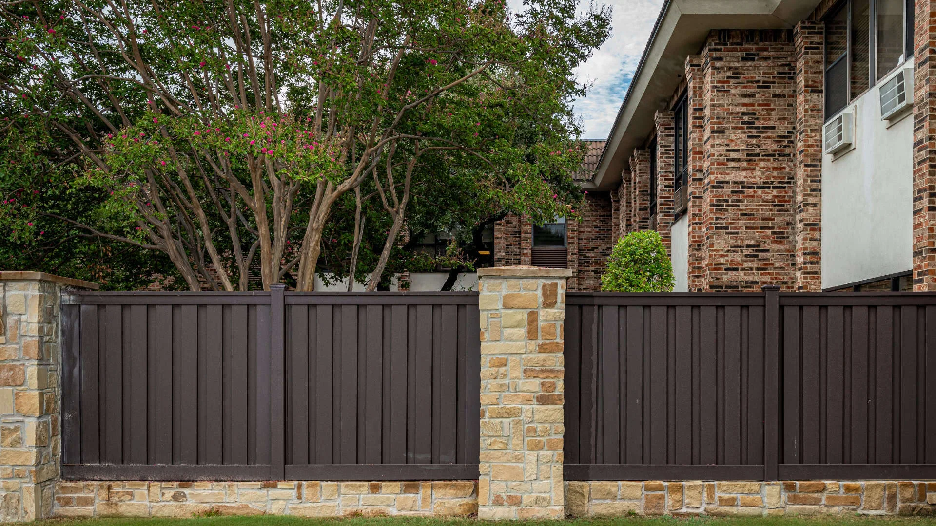 The Perfect Liberty Fence for Your Property in Kansas City