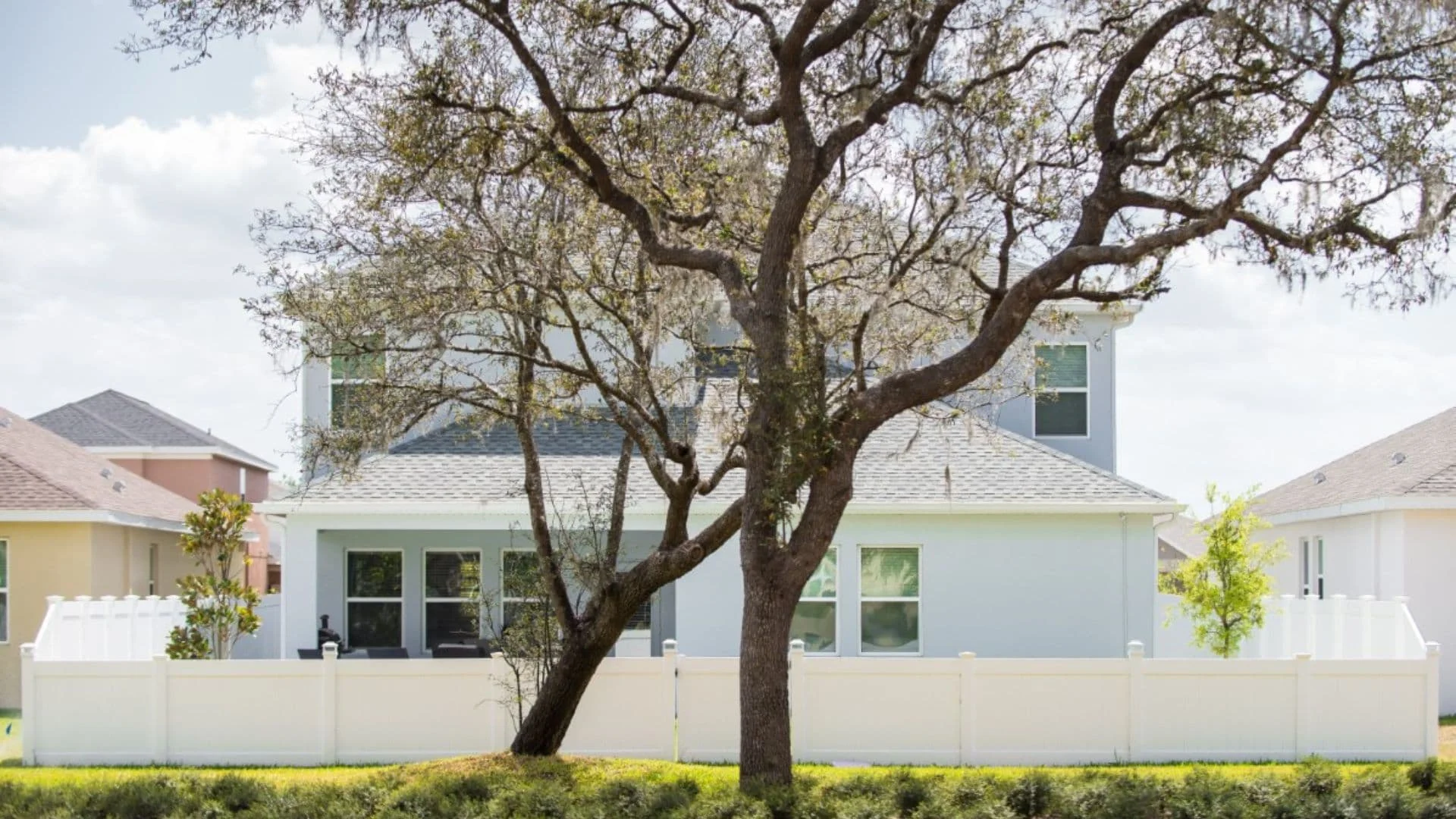 Finding The Best Fencing Contractors Near Me