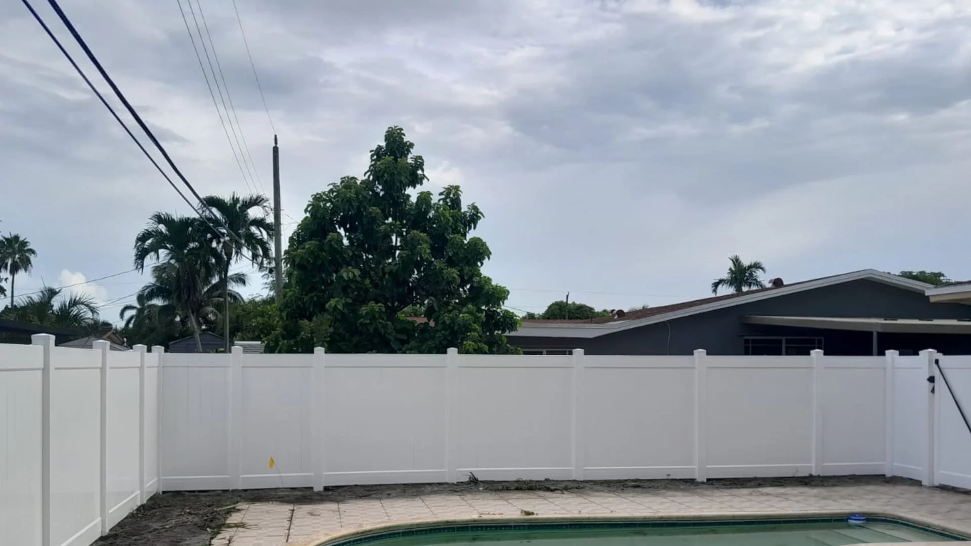 Discover The Top Services The Fence Company Near You Offers