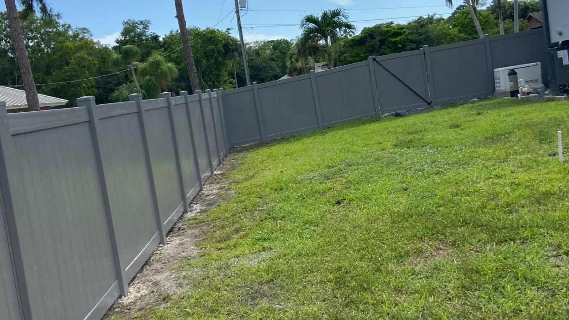Quick Thinking And Hard Work Resulted In A New Coconut Creek Backyard Vinyl Fence Installation In Broward County