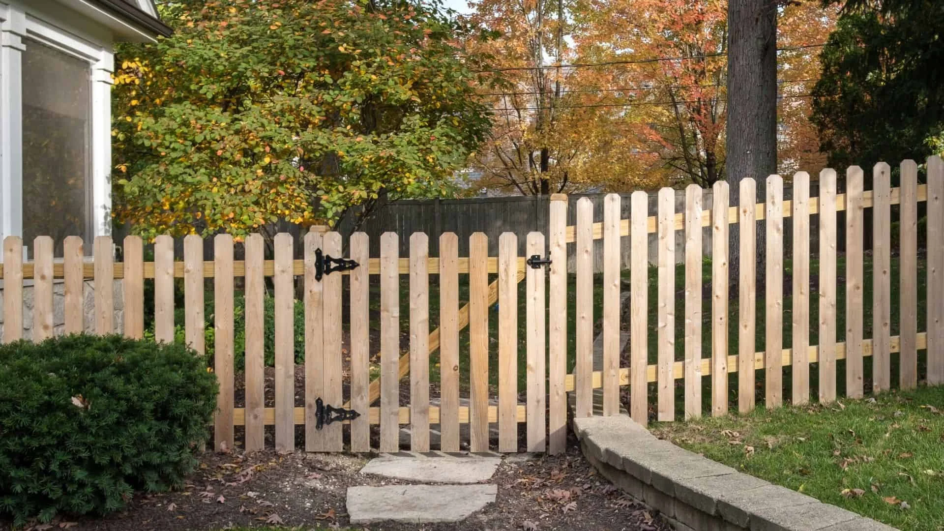 The Fence Builders in My Area You Can Trust