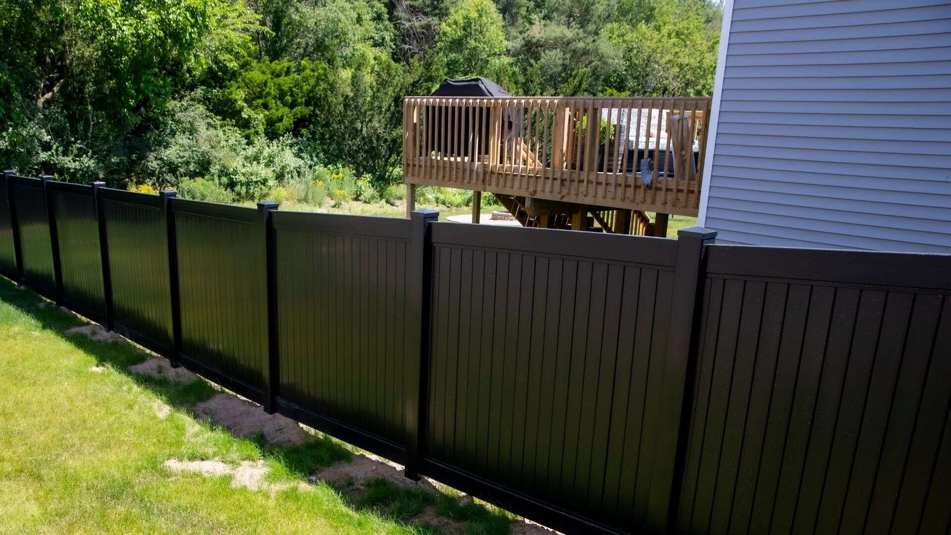 Fence Financing That Helps Kansas City Families Secure Their Backyards