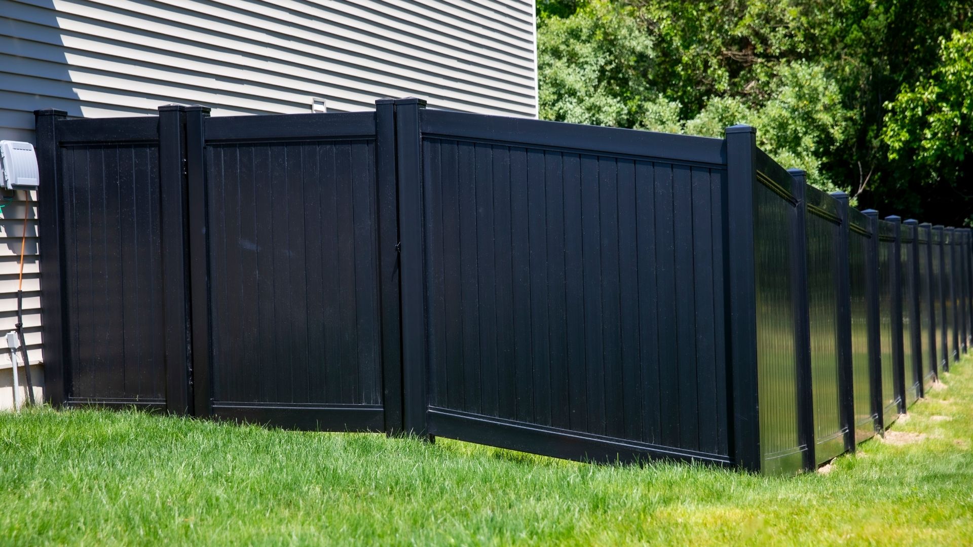 Professional Privacy Fencing Installation Services